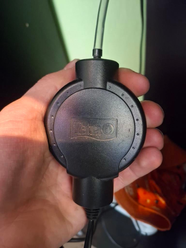 Aquarium lucht pompje tetra, Dieren en Toebehoren, Vissen | Aquaria en Toebehoren, Ophalen of Verzenden, Zo goed als nieuw, CO₂-systeem