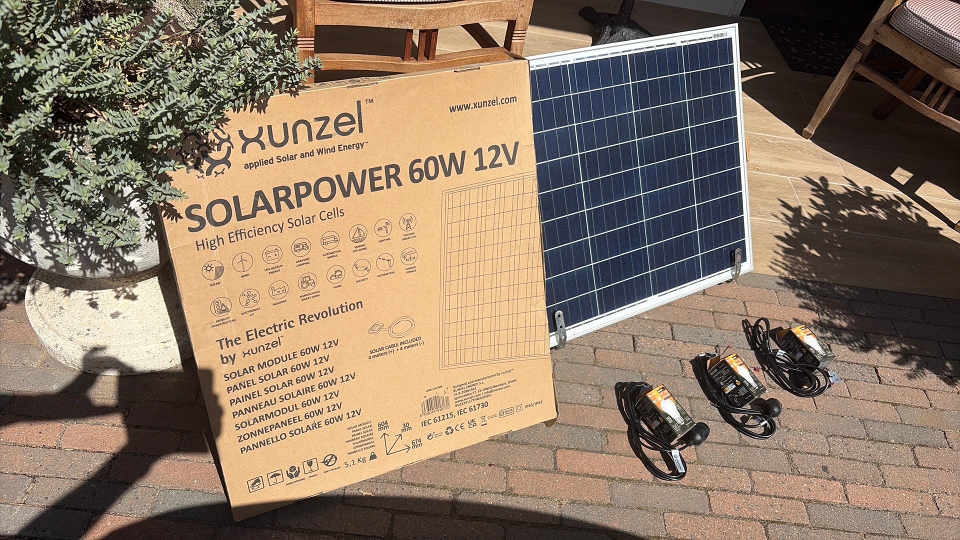 Zonnepaneel 12 volt 60 watt, Ophalen, Zo goed als nieuw