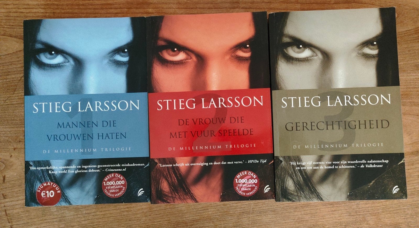 Millennium Trilogie Stieg Larsson - Complete set, Boeken, Thrillers, Zo goed als nieuw, Scandinavië, Ophalen of Verzenden