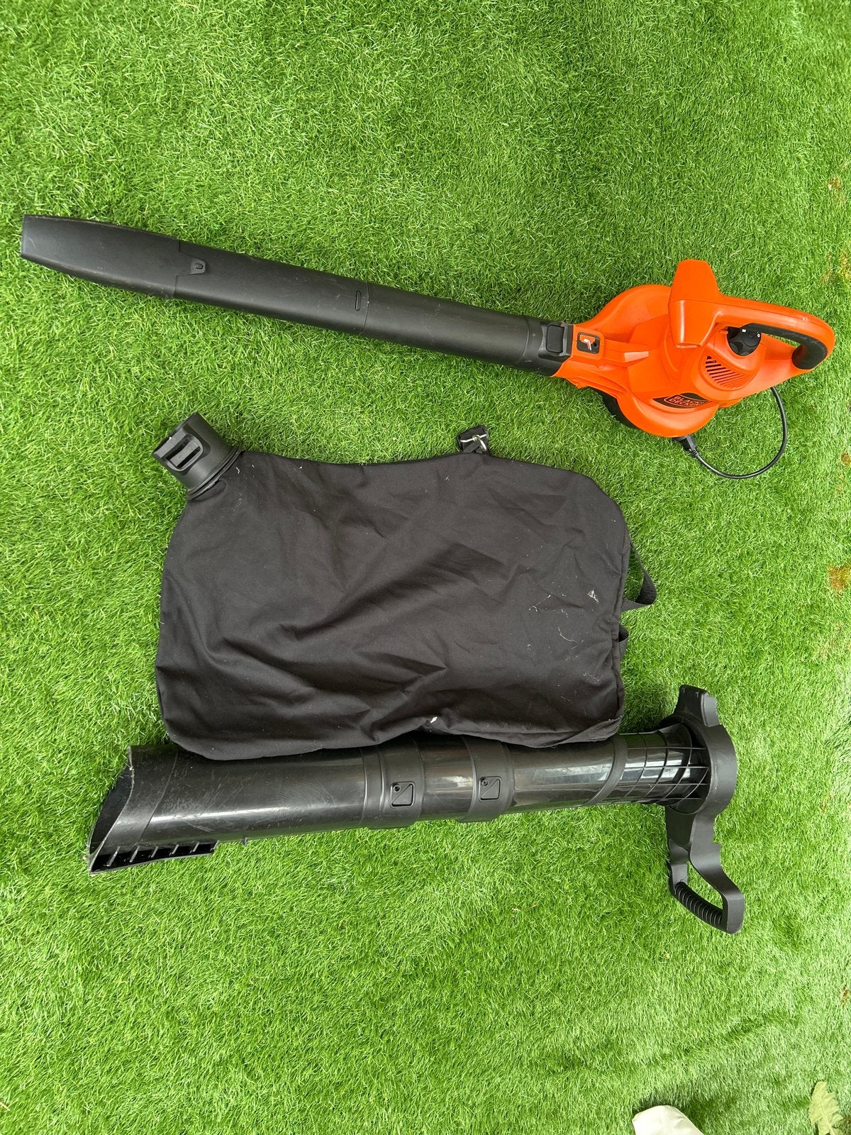 Black+Decker Bladblazer GW3030 - Elektrisch, met zuigfunctie, Ophalen, Gebruikt, Handgedragen, Met opvangzak