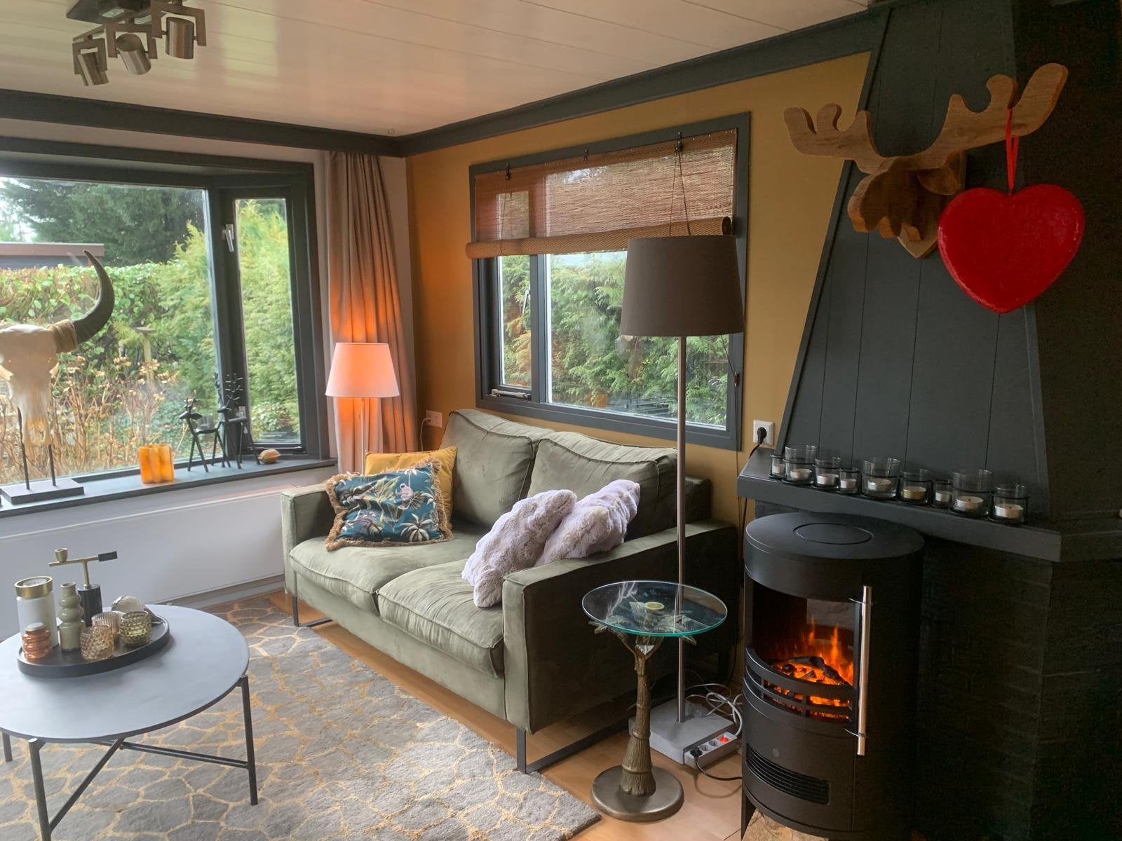 Te huur! Chalet Moose. Ontspanning op de Veluwe in Putten., In bos, Recreatiepark, Gelderland en Veluwe, 1 slaapkamer