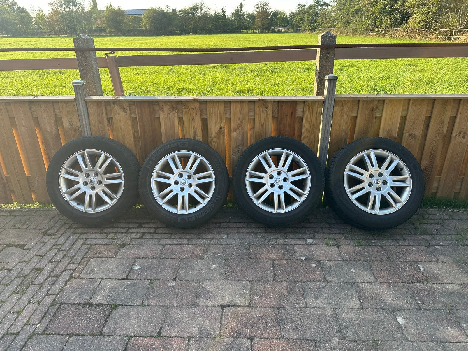 Renault Espace Winterbanden, Ophalen, Overige, 16 inch, Winterbanden