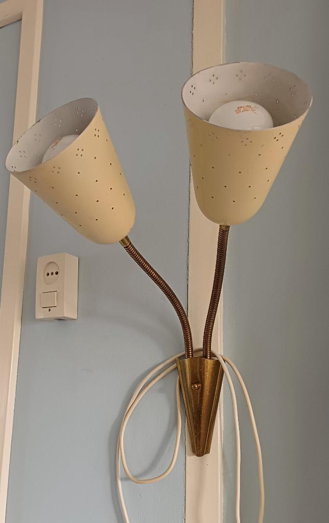 Vintage Mid-Century wandlamp met dubbele buigarm, jaren 50, Huis en Inrichting, Lampen | Wandlampen, Ophalen of Verzenden, Gebruikt