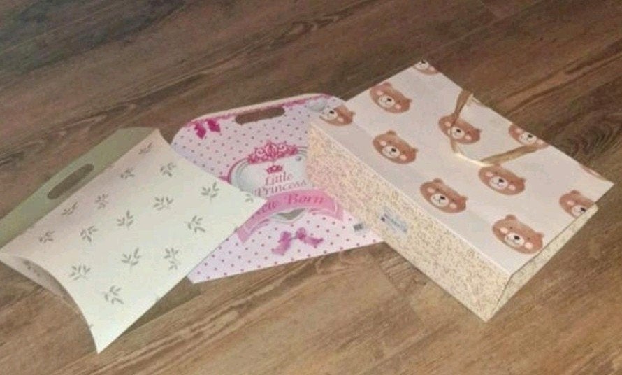 Leuke kraamcadeau tasjes om kleertjes in te doen - Nieuw, Ophalen of Verzenden, Nieuw, Kraamcadeau