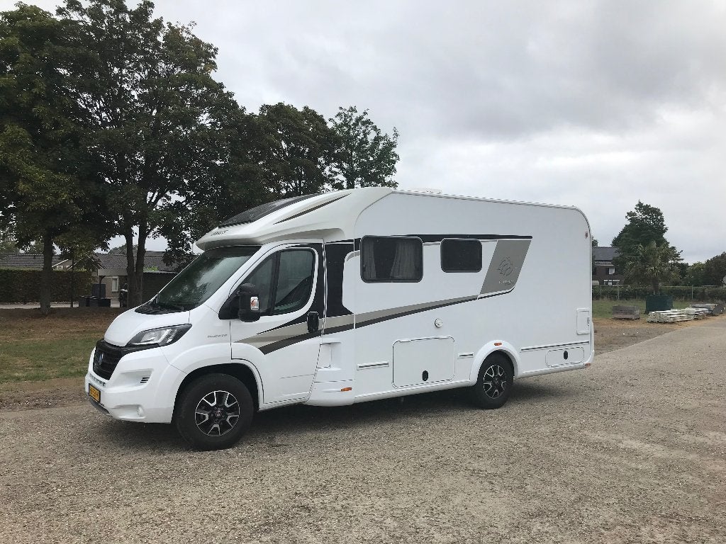 Caravans And Camping Knaus