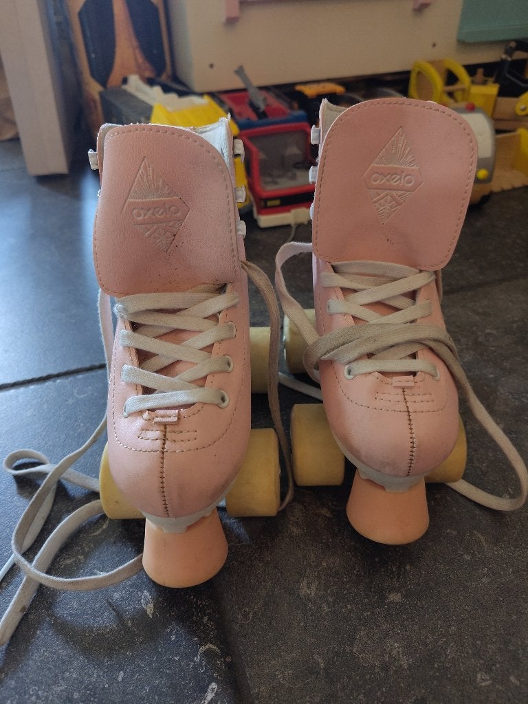 Oxelo rolschaatsen 31/32 met bescherming, Sport en Fitness, Skeelers, Overige merken, Kinderen, Overige typen, Ophalen of Verzenden
