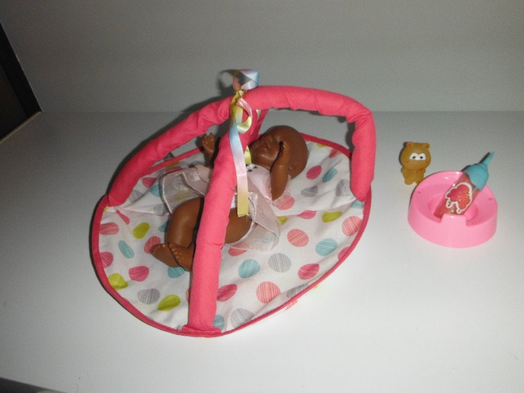 donkere baby born met speelkleed en acc, Ophalen of Verzenden, Zo goed als nieuw, Babypop