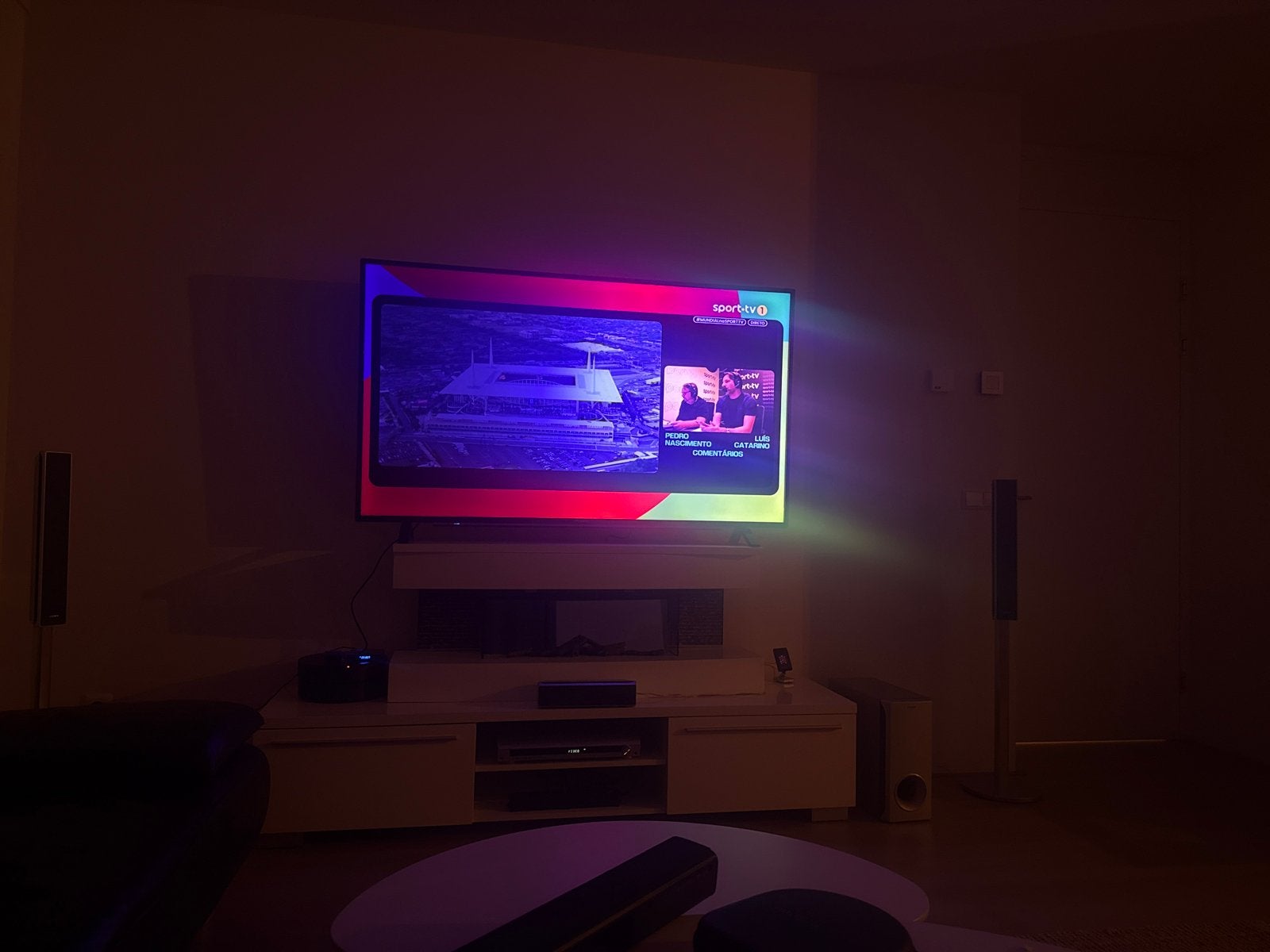 Grundig 65 inch TV - Linkerkant donker, ideaal voor donkere, Audio, Tv en Foto, Televisies, Gebruikt, Ophalen of Verzenden, 100 cm of meer