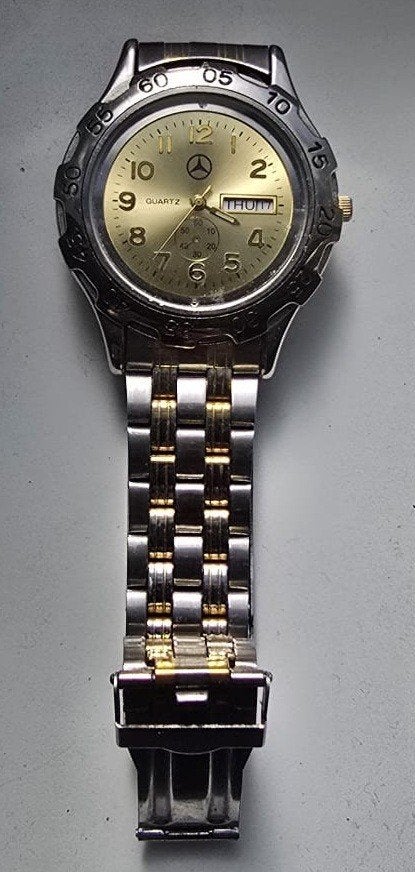 Mercedes benz quartz horloge ( ophalen ), Sieraden, Tassen en Uiterlijk, Horloges | Heren, Staal, Staal, Polshorloge, Zo goed als nieuw