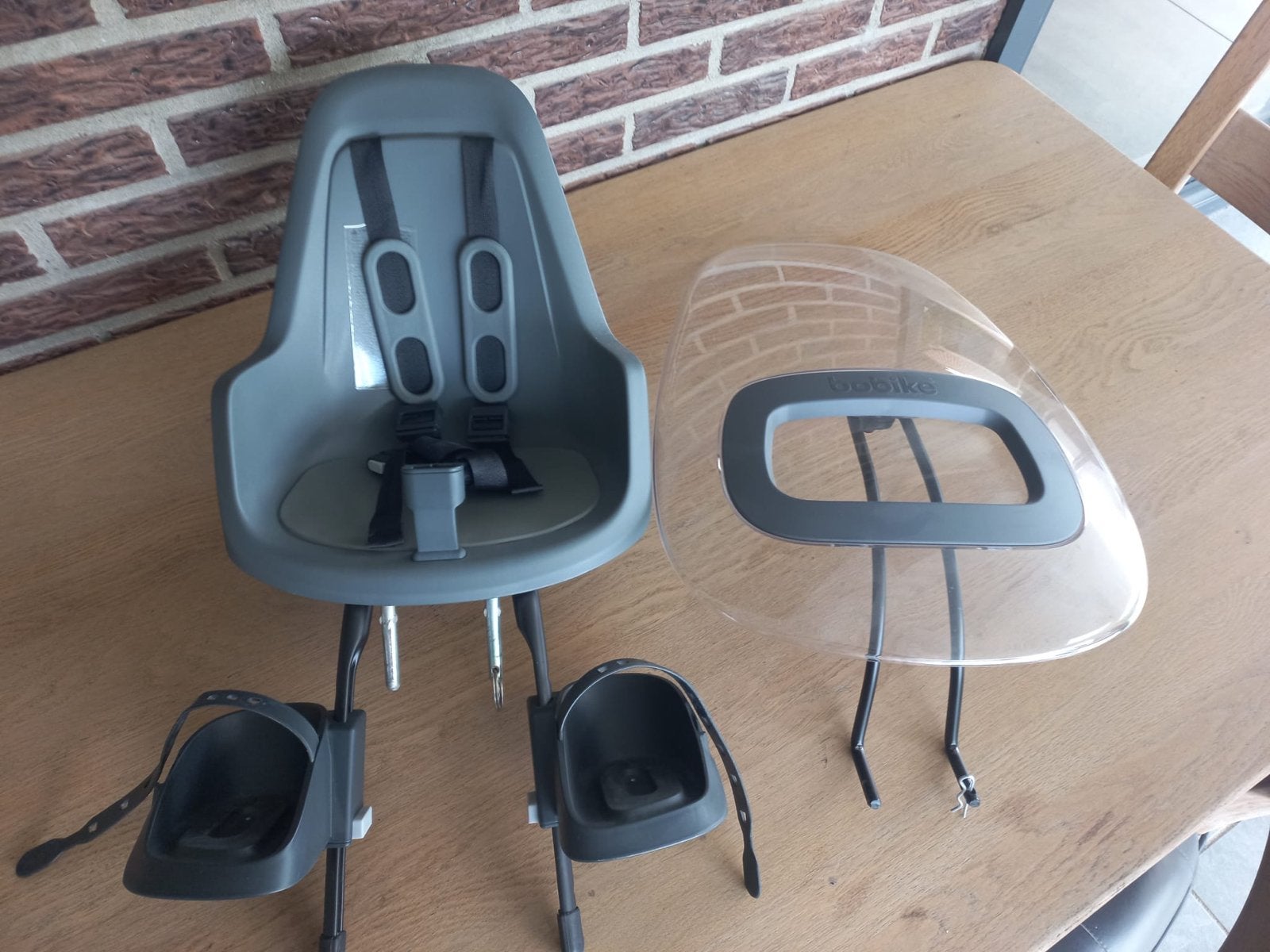 Bobike Exclusive Mini fietszitje met windscherm, Voetsteuntjes, Ophalen of Verzenden, Zo goed als nieuw, Voorzitje
