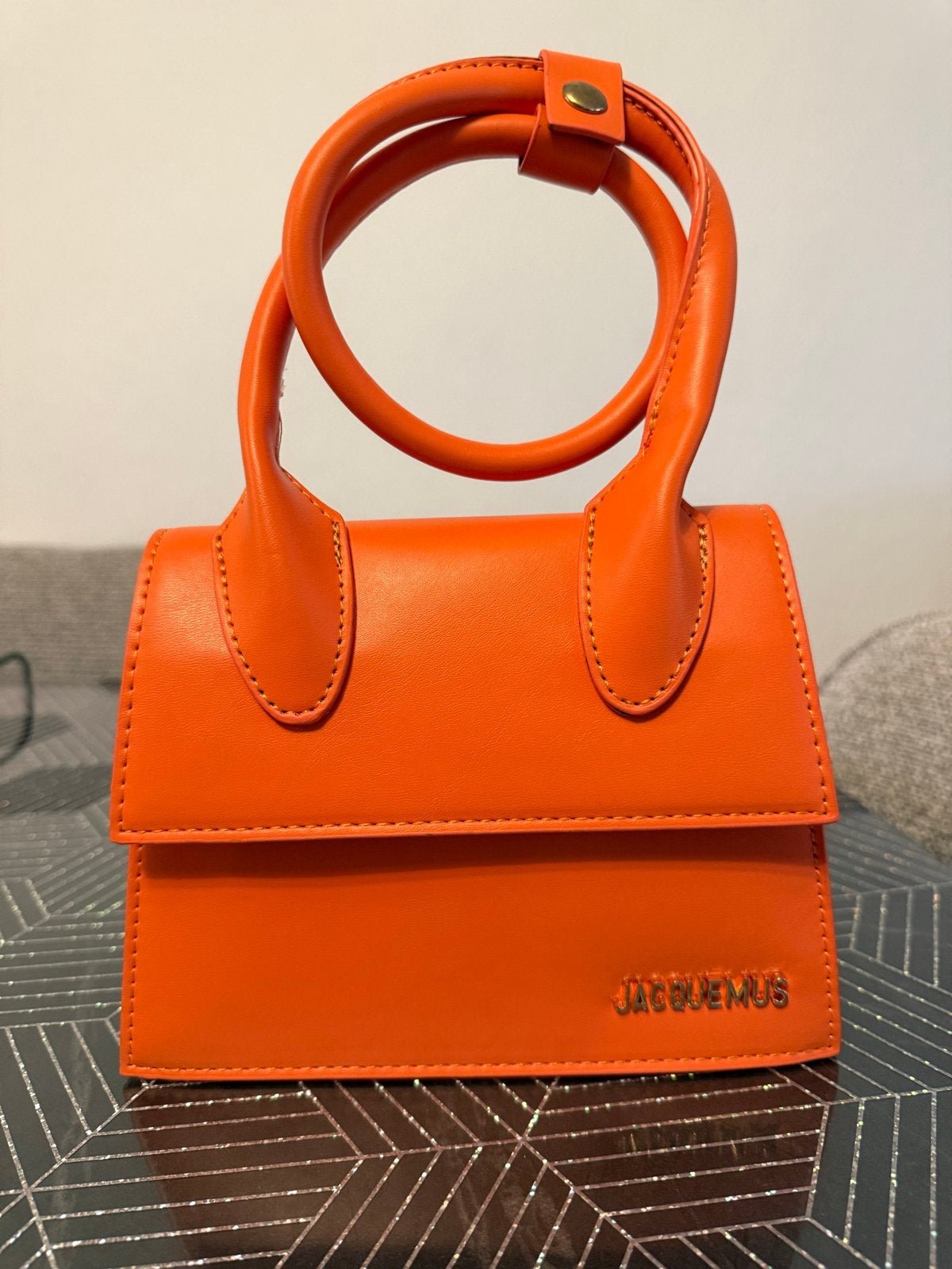 Jacquemus Le Chiquito tas - Oranje en Beige, Ophalen of Verzenden, Zo goed als nieuw, Oranje, Handtas