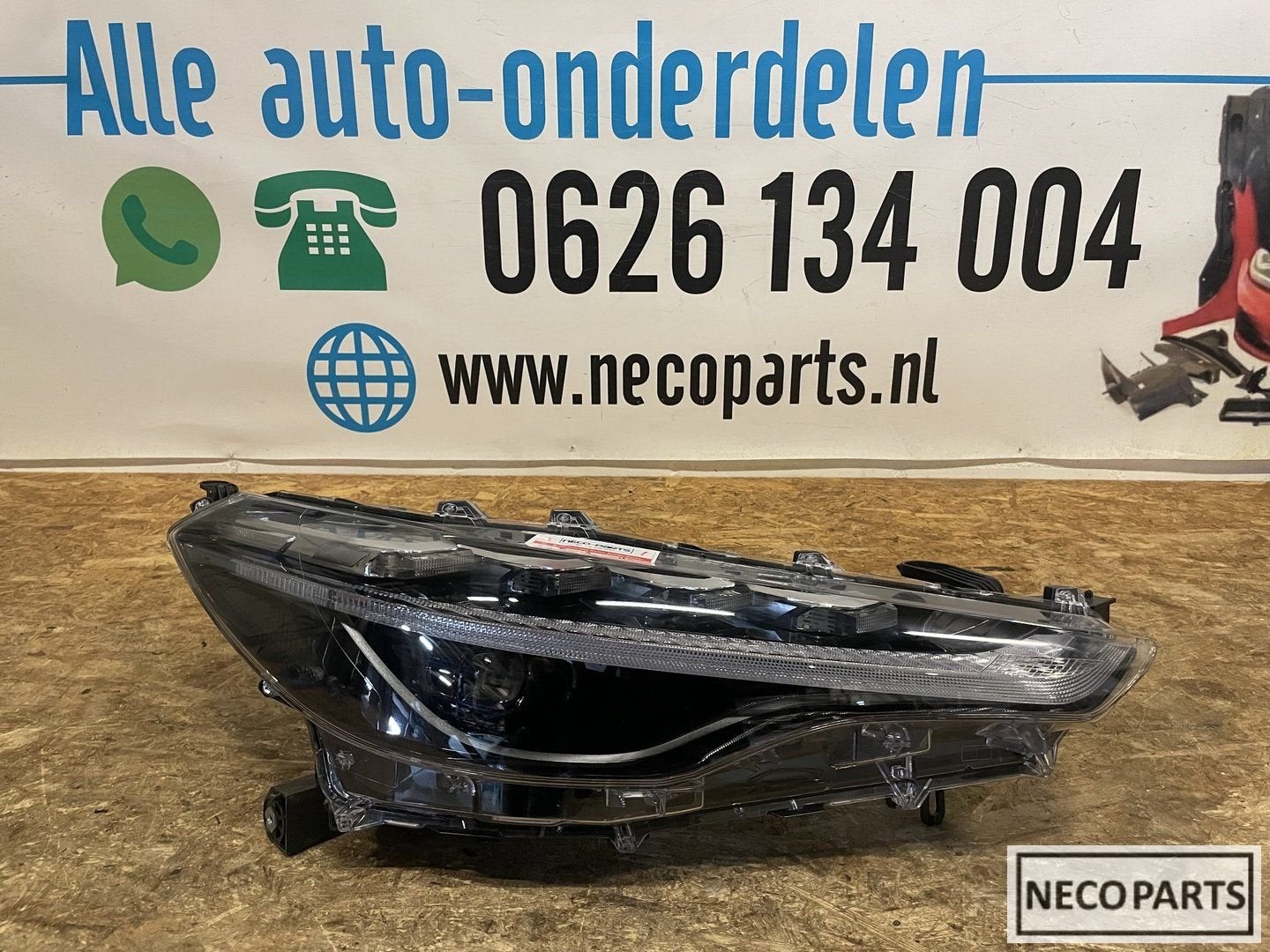 TOYOTA COROLLA CROSS VOL LED KOPLAMP ALLES LEVERBAAR !!!, Auto-onderdelen, Verlichting, Gebruikt, -, -, Ophalen of Verzenden