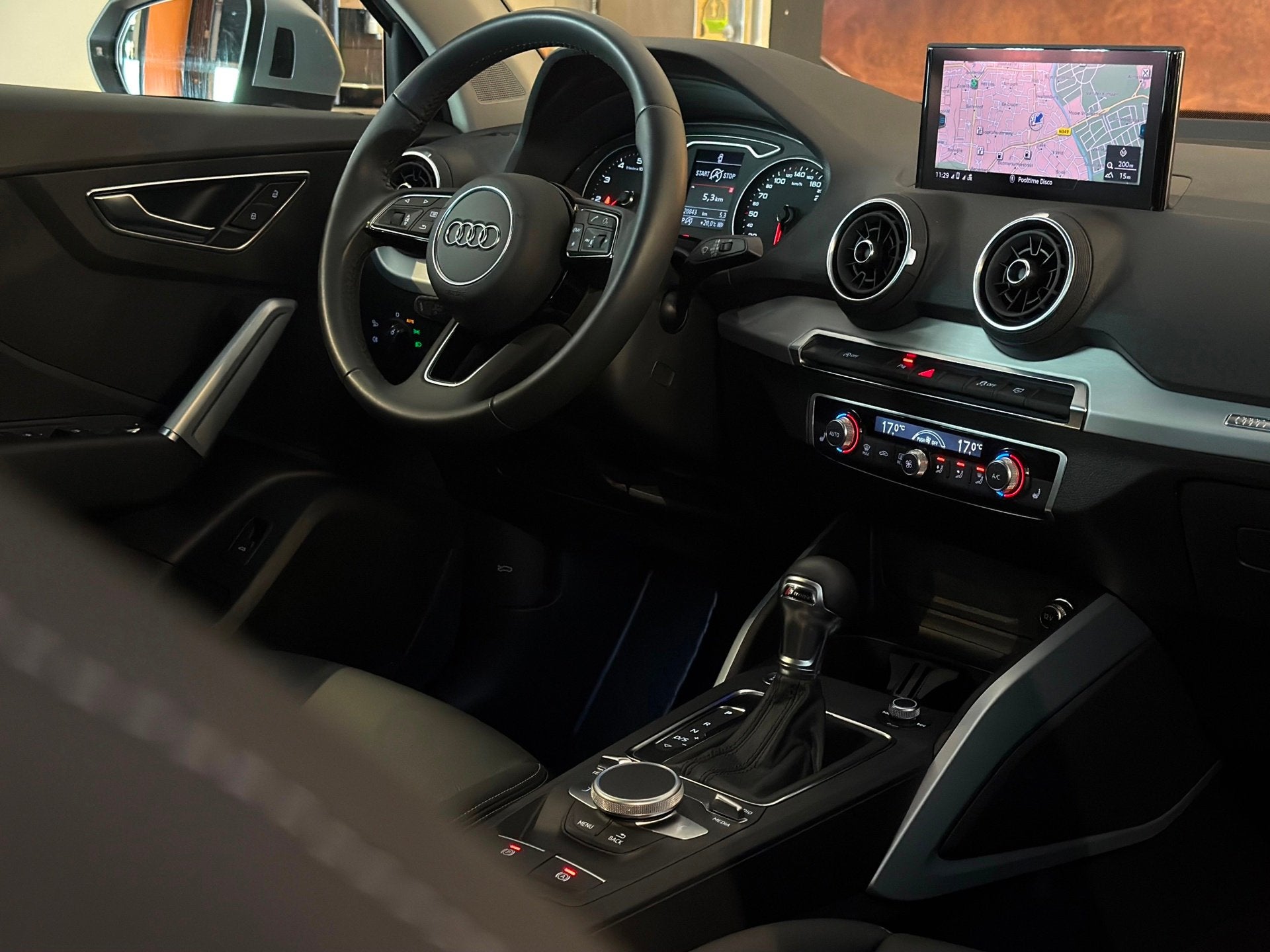 Audi Q2 35 TFSI 150 PK |ACC|CAMERA|NIEUWSTAAT|LED|GARANTIE, Auto's, Dealer onderhouden, 4 cilinders, Bedrijf, 1265 kg