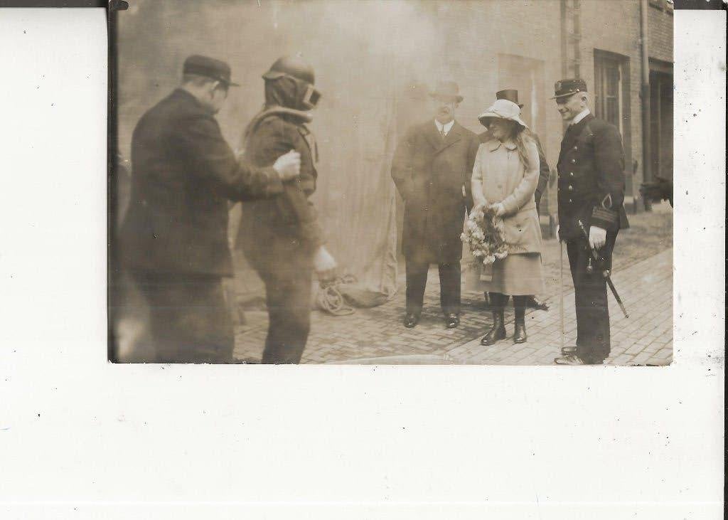Den Haag Prinses op bezoek bij de brandweer Fotokaart, Ophalen of Verzenden, Voor 1920, Ongelopen, Zuid-Holland