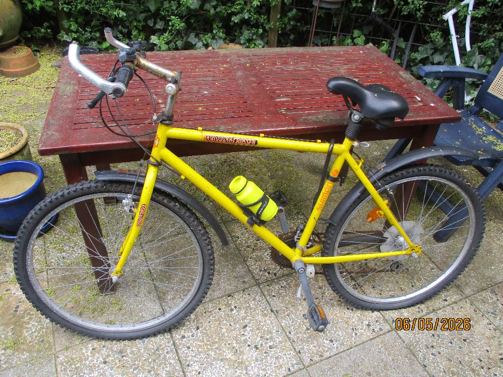 2 Opknappers. De opbrengst gaat naar een goed doel., Fietsen en Brommers, Fietsen | Dames | Damesfietsen, Gebruikt, Versnellingen