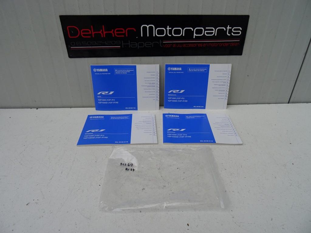 Instructie boekjes / Instructie boek Yamaha YZF R1 2020-2025, -, -, Nieuw, Ophalen of Verzenden