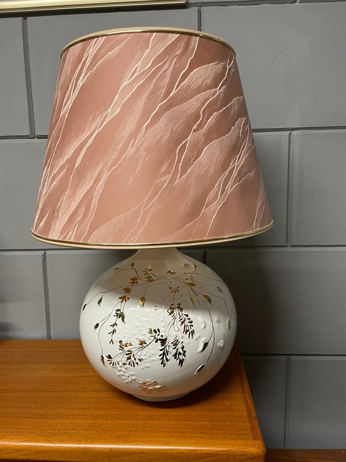 Grote lamp vintage jaren wit/roze, Huis en Inrichting, Ophalen, ., Vintage, 2de hands