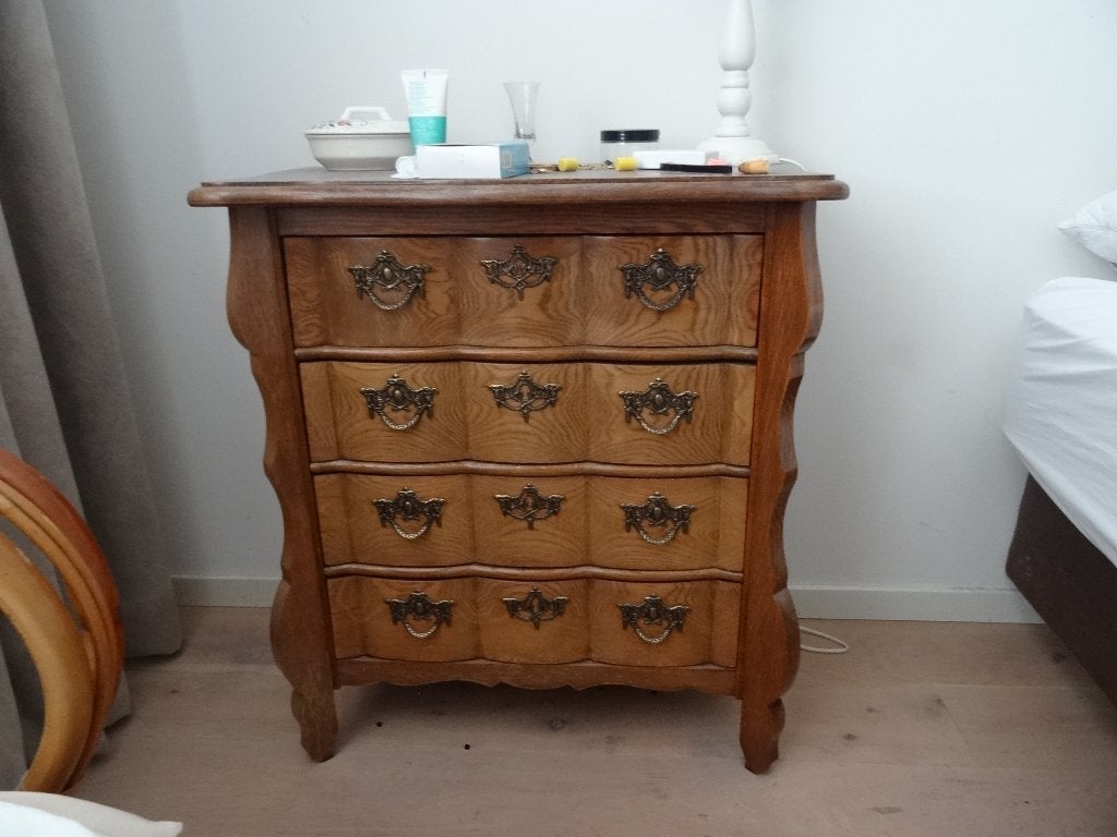 Oud buikkastje apart model, Ophalen