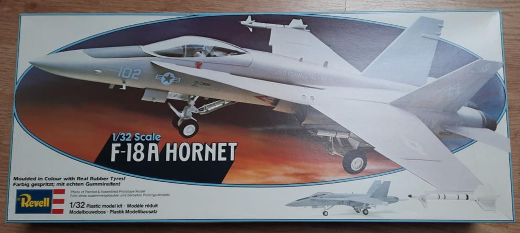 Revell 1:32 F-18A Hornet – Vintage Modelbouw-icoon!, Hobby en Vrije tijd, Modelbouw | Vliegtuigen en Helikopters, Revell, Ophalen of Verzenden