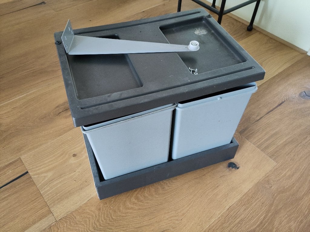 Inbouwprullenbak voor keukenkastje, Ophalen, Kunststof, Gebruikt, 5 – 50