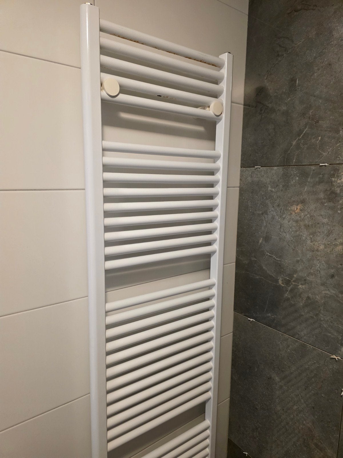 Gratis Handdoekradiator 177x50cm met Thermostaatkraan, Doe-het-zelf en Verbouw, Verwarming en Radiatoren, Ophalen, Gebruikt, Radiator