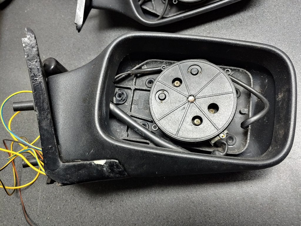 Alfa 164 buitenspiegel, vloermatten, schakelhoes, benzinedop, Ophalen of Verzenden, Gebruikt, Alfa Romeo