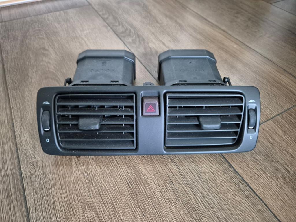 Luchtventilatie/ rooster Volvo V50/S40 (04-12), Ophalen of Verzenden, Volvo
