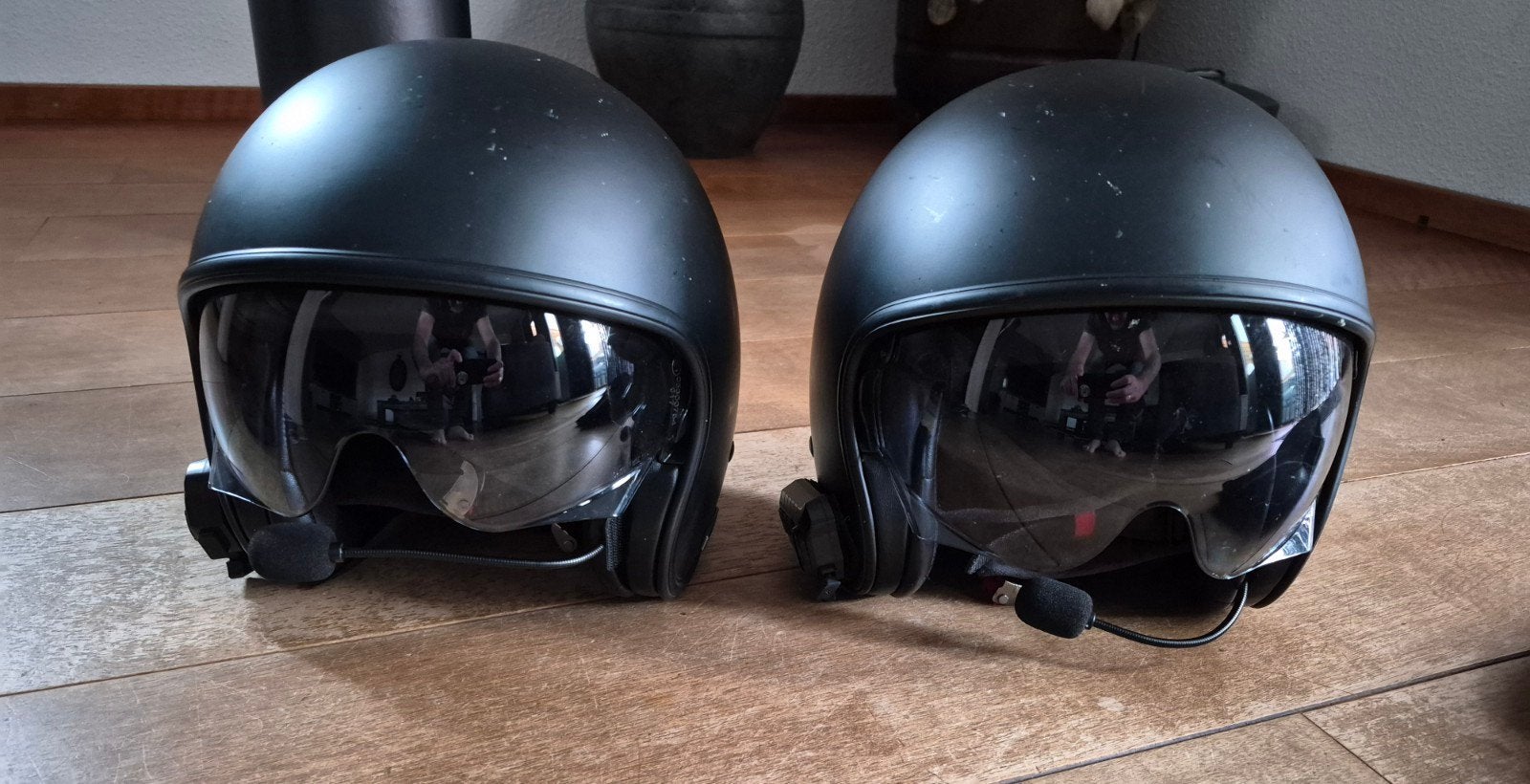 2 motorhelmen, maat M en XL, met headset, Motoren, Overige merken, XL, Ophalen of Verzenden, Integraalhelm