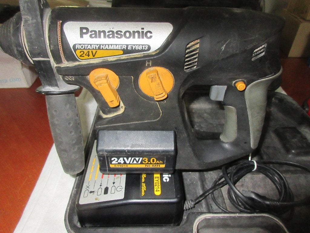 2X Panasonic boorhamer   24 volt  OPKNAPPER, Ophalen, Gebruikt, Boor- en/of Breekhamer, Klopboormechanisme