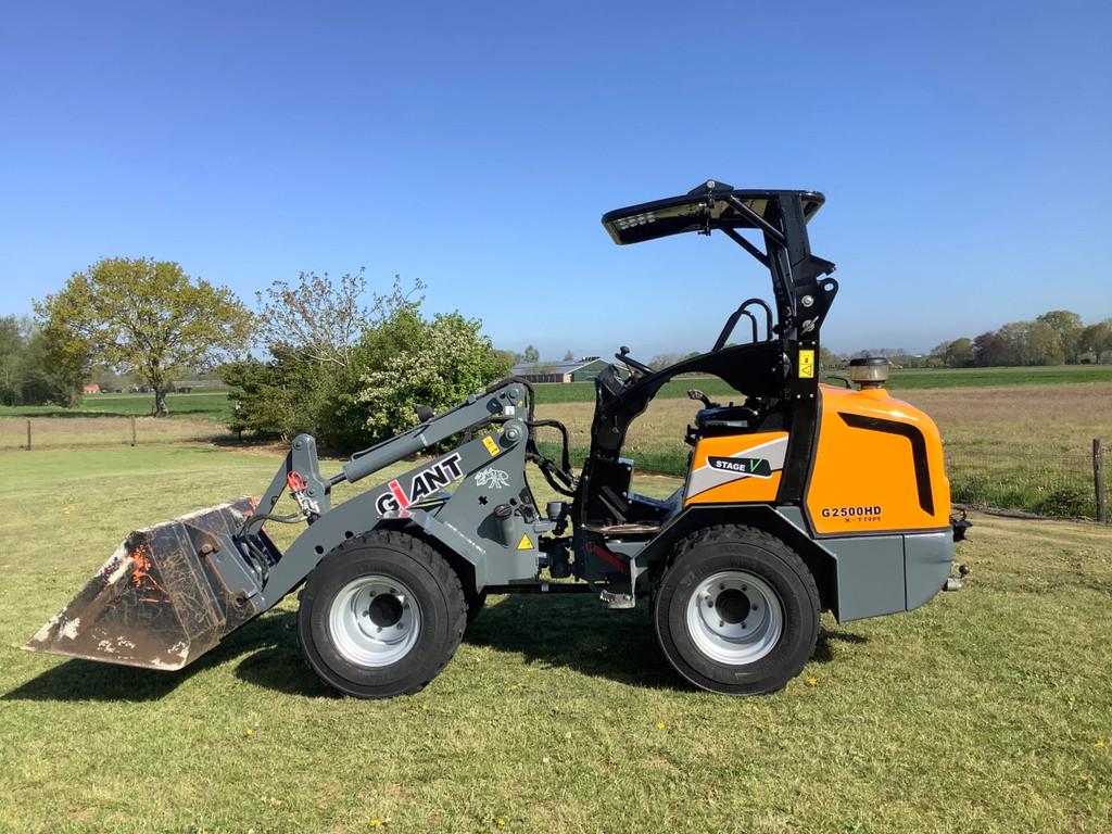 Giant G2500x-tra 931 uur (bj 2020), Wiellader of Shovel