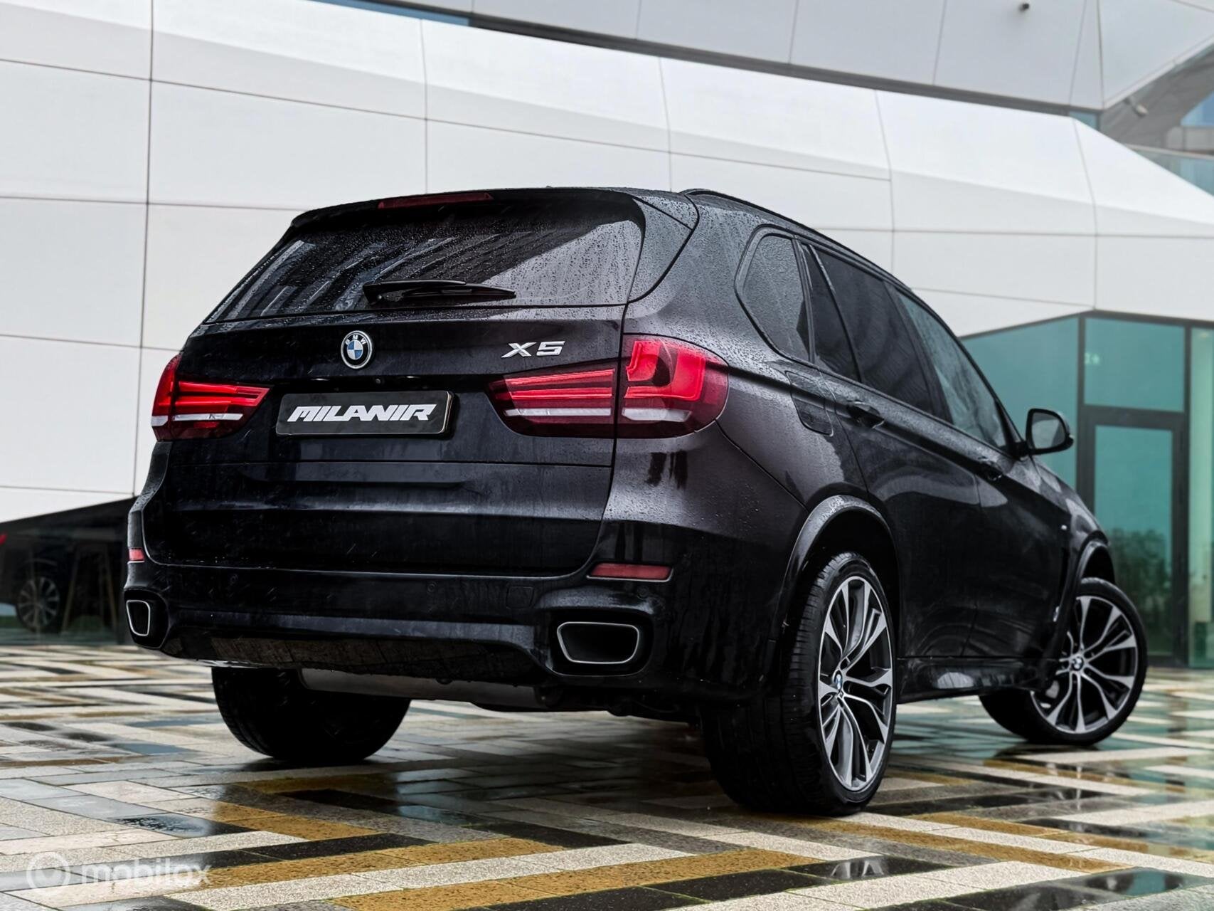 BMW X5 xDrive30d M Sport GRIJSKENTEKEN|Pano|Memory|Trekhaak, Dealer onderhouden, Gebruikt, 2993 cc, 258 pk