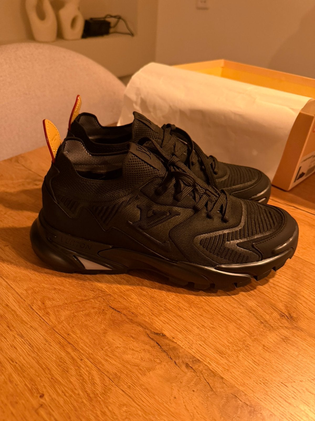 Louis Vuitton Sneakers Maat 43 All Black, Ophalen of Verzenden, Zo goed als nieuw, Sportschoenen, Zwart