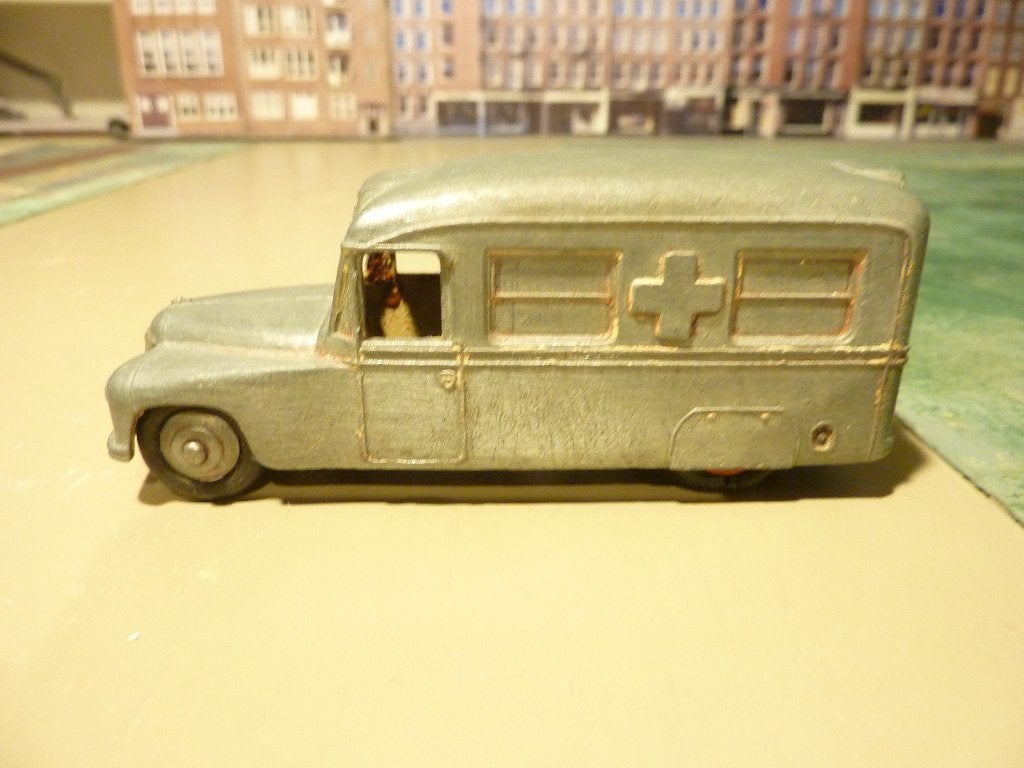 dinky toys minatuur ambulance, Ophalen of Verzenden, Gebruikt, Auto, Dinky Toys