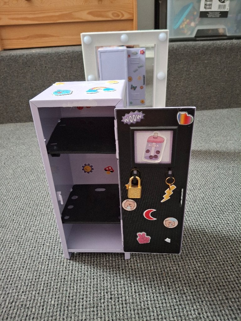 Mini poppen kluisje of voor ander spul, Ophalen of Verzenden, Gebruikt