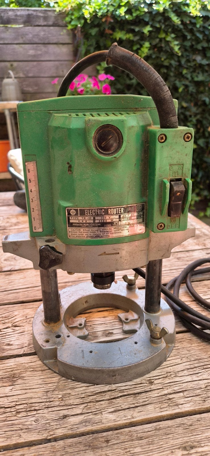 Zware bovenfrees (Hitachi Koki), Gebruikt, Hitachi Koki, Ophalen of Verzenden, Bovenfrees