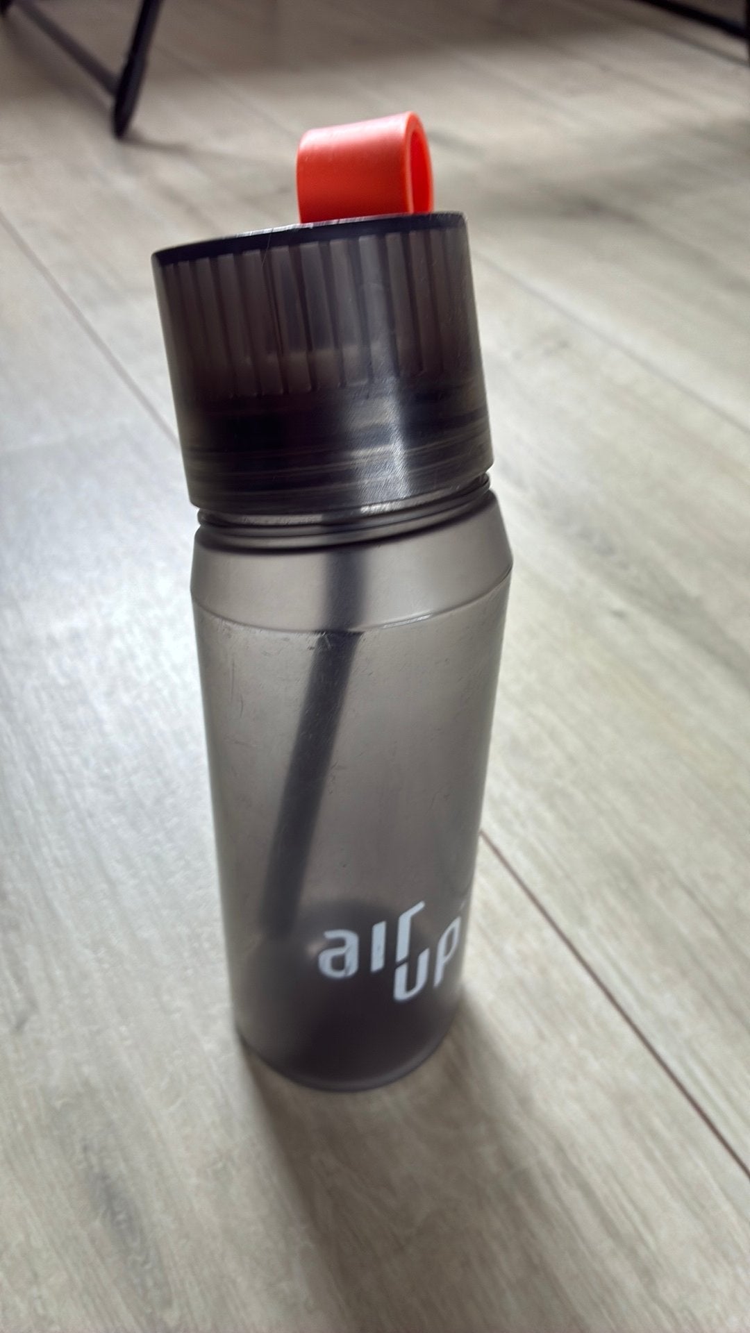 Air up drinkfles - Grijs met oranje accent, Sport en Fitness, Ophalen of Verzenden, Zo goed als nieuw