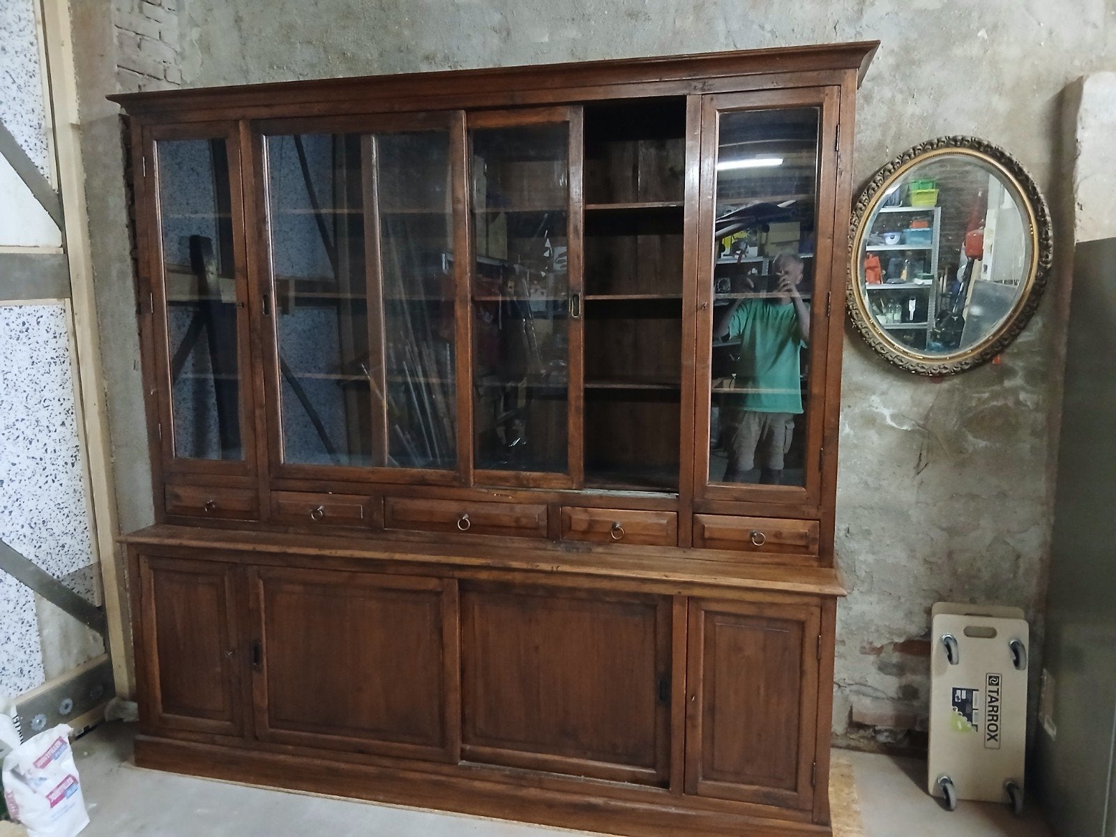 Antieke houten vitrinekast met schuifdeuren, Antiek en Kunst, Antiek | Meubels | Kasten, Ophalen