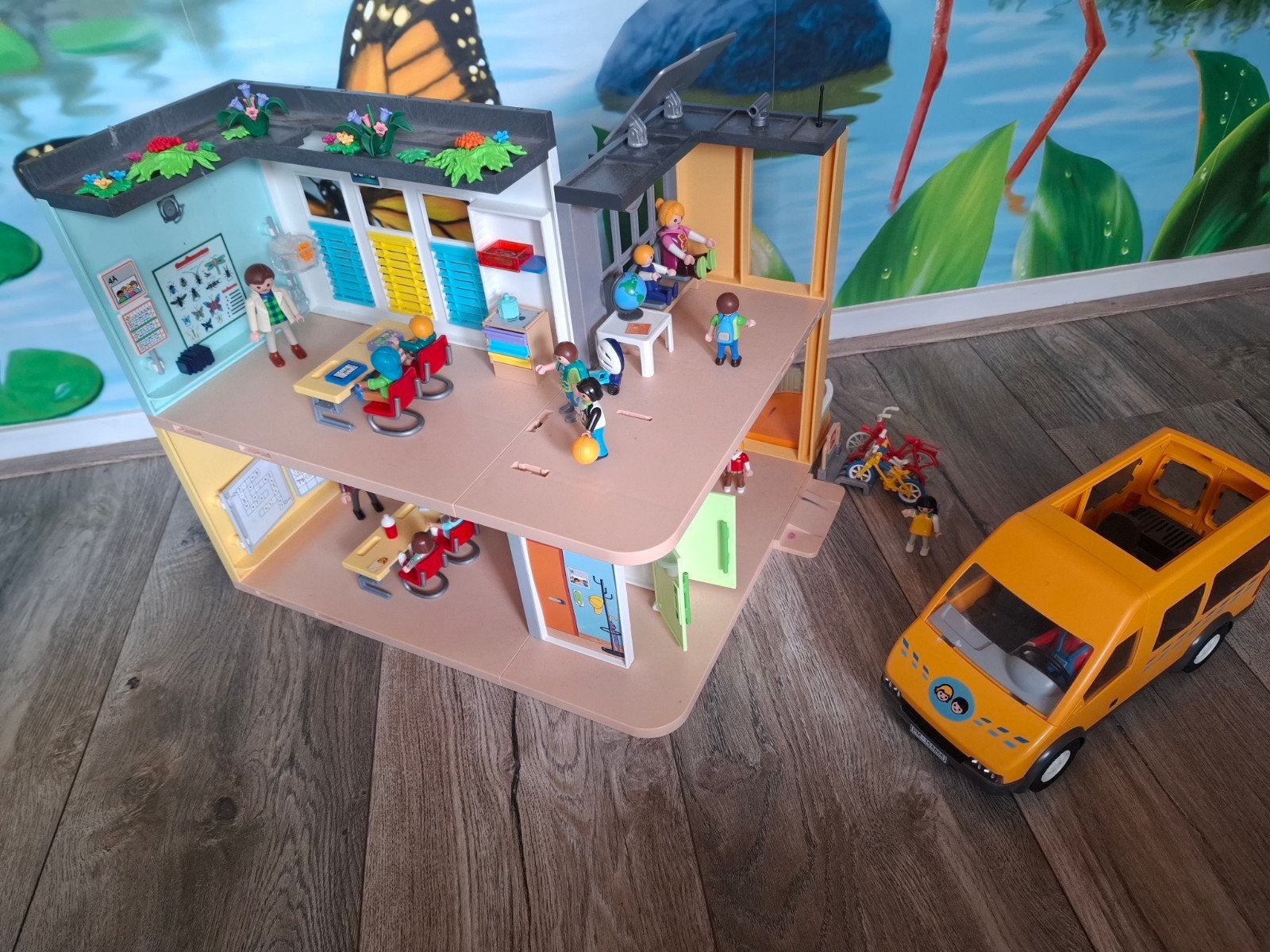 Playmobil ingerichte School met Bus en Figuren, Ophalen, Zo goed als nieuw, Jongen of Meisje