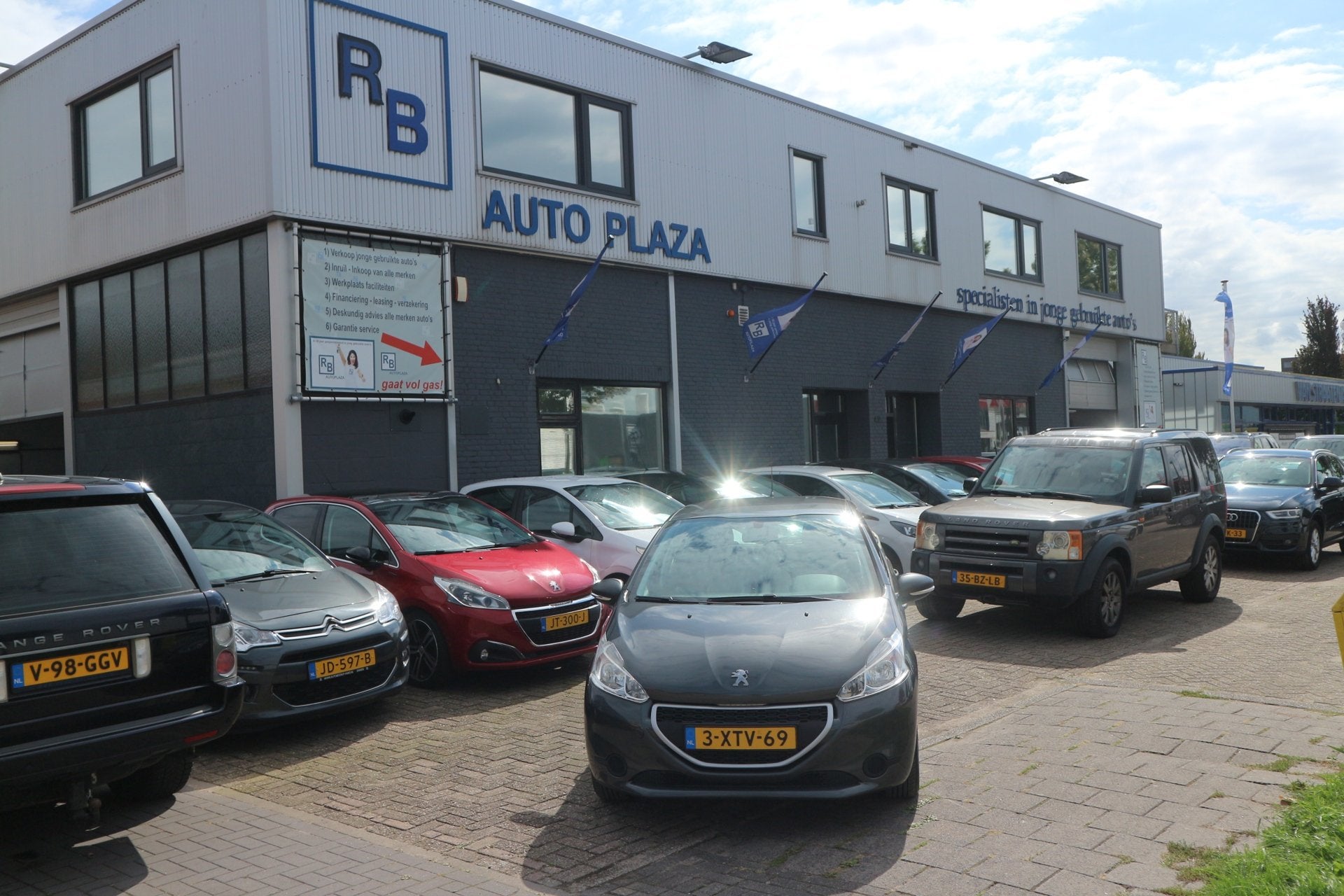 Peugeot 208 1.0 PureTech Access / 1e EIG / DEALER ODH / NAP, Auto's, Voorwielaandrijving, Euro 5, 450 kg, Gebruikt