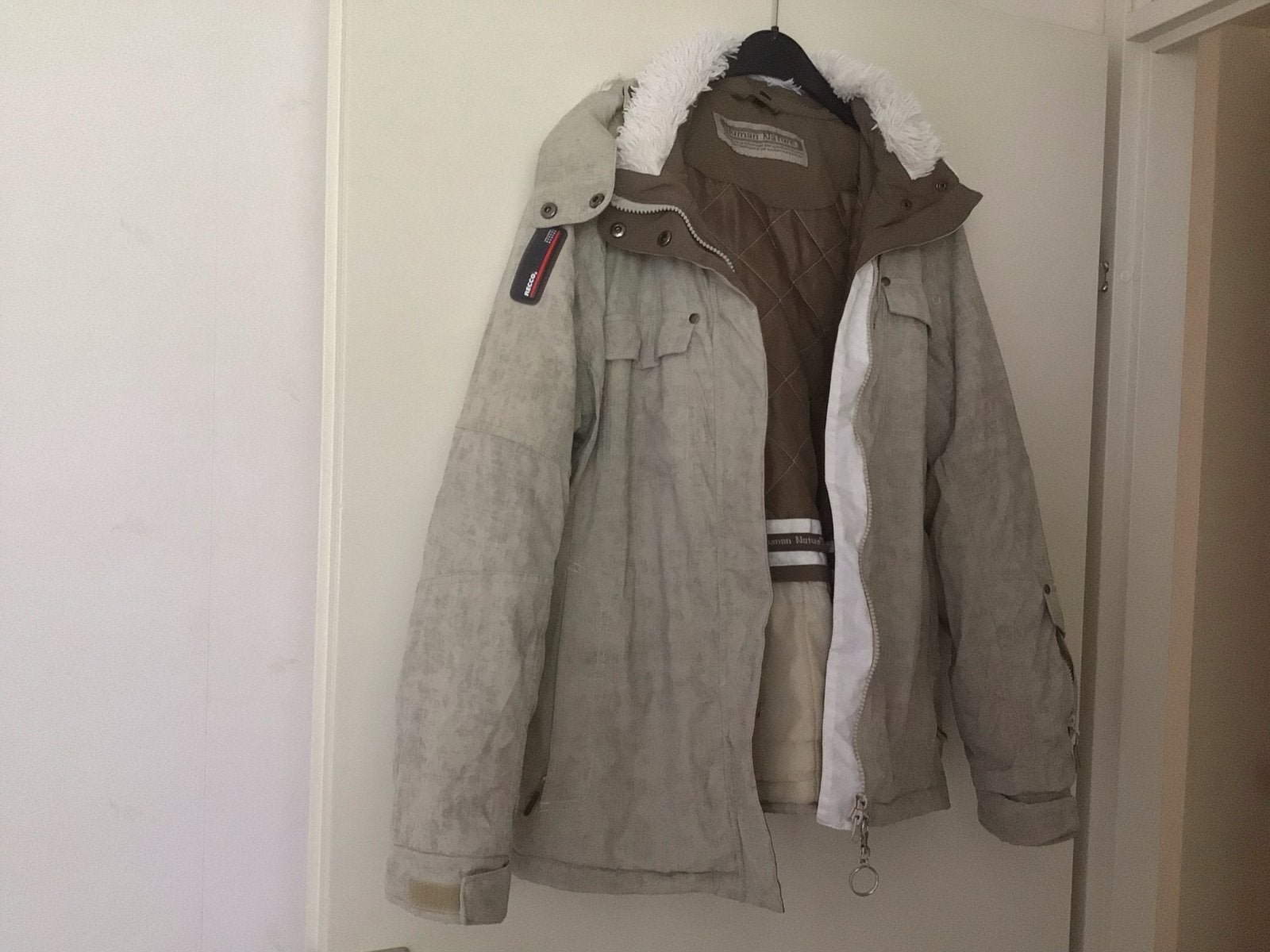 Human Nature winterjas met Recco-systeem Dames beige M, Ophalen of Verzenden, Zo goed als nieuw, Maat 38/40 (M), Jack