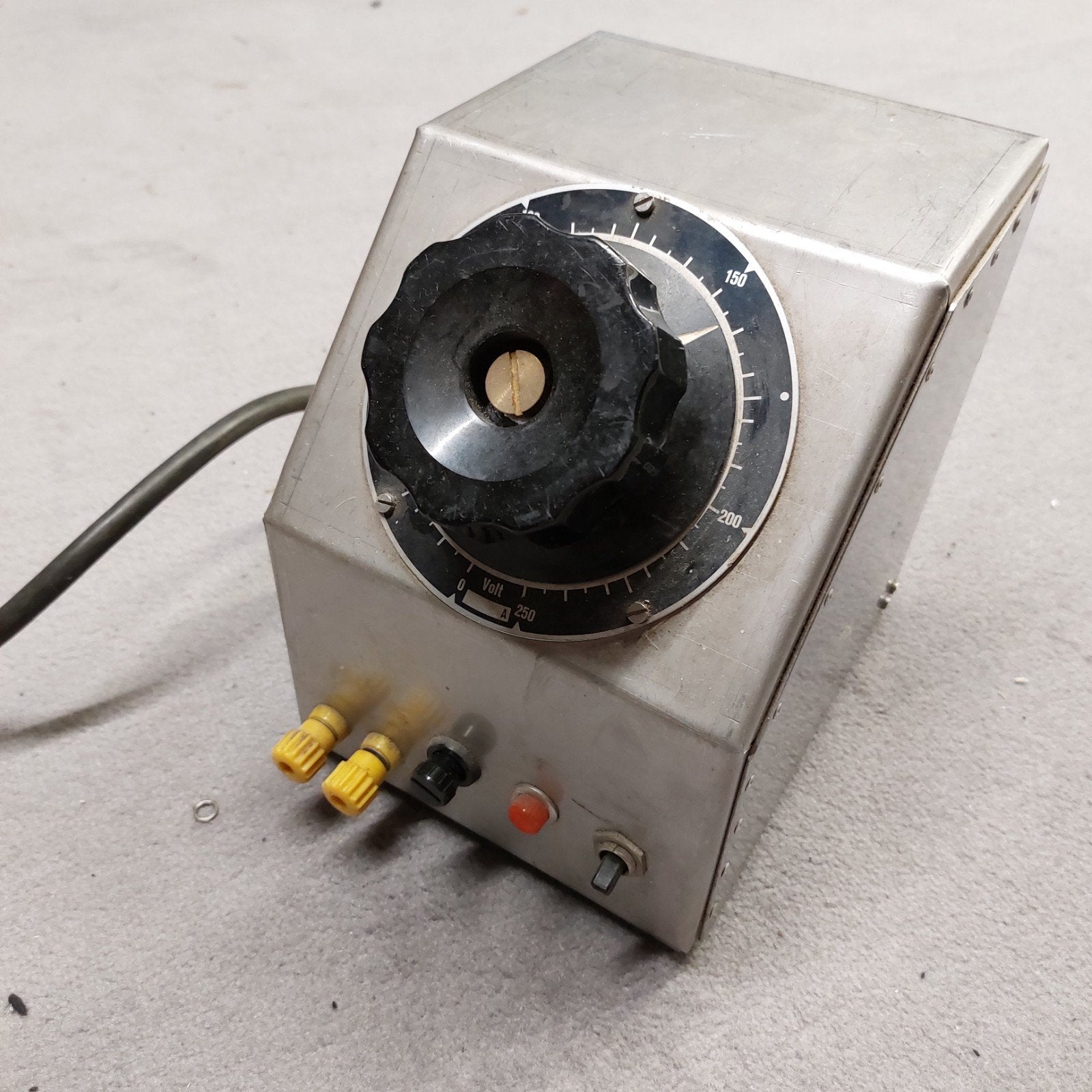 Regelbare Variac - REO RRTW N - 0-250V, Hobby en Vrije tijd, Ophalen of Verzenden, Gebruikt