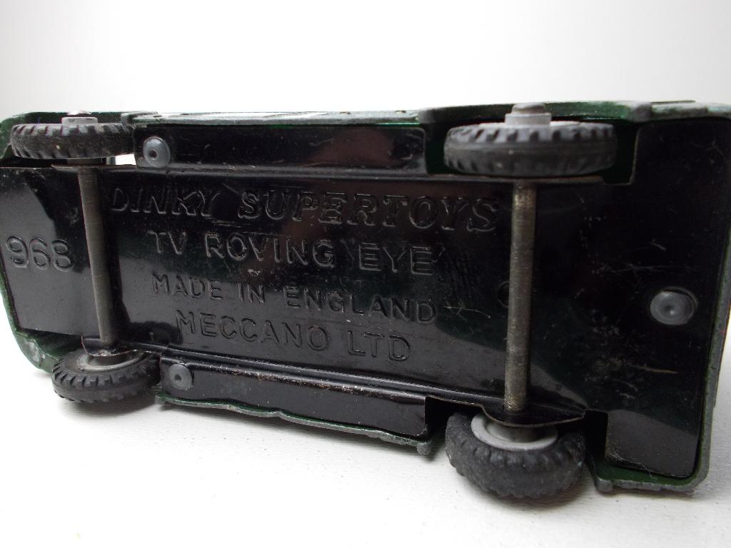 1959 Dinky Supertoys 968 BBC TV ROVING EYE + ANTENNE!, Ophalen of Verzenden, Zo goed als nieuw, Bus of Vrachtwagen, Dinky Toys