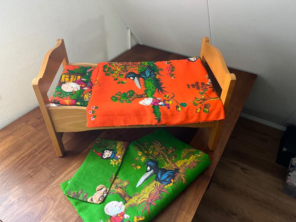 Houten poppenbed (vintage), Ophalen, Gebruikt, Babypop