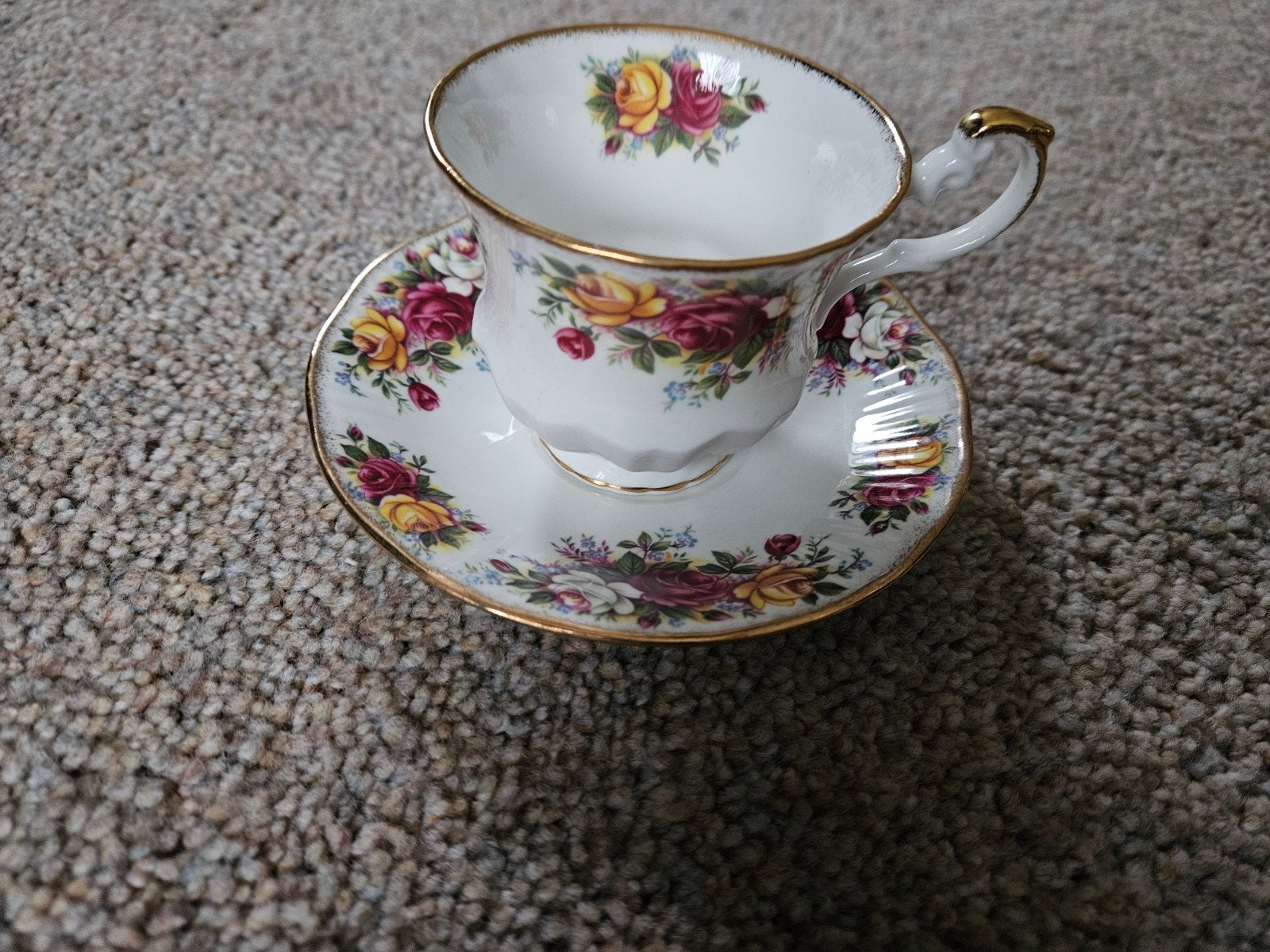 Queen's Rosina theekop en schotel - Fine Bone China, Ophalen of Verzenden