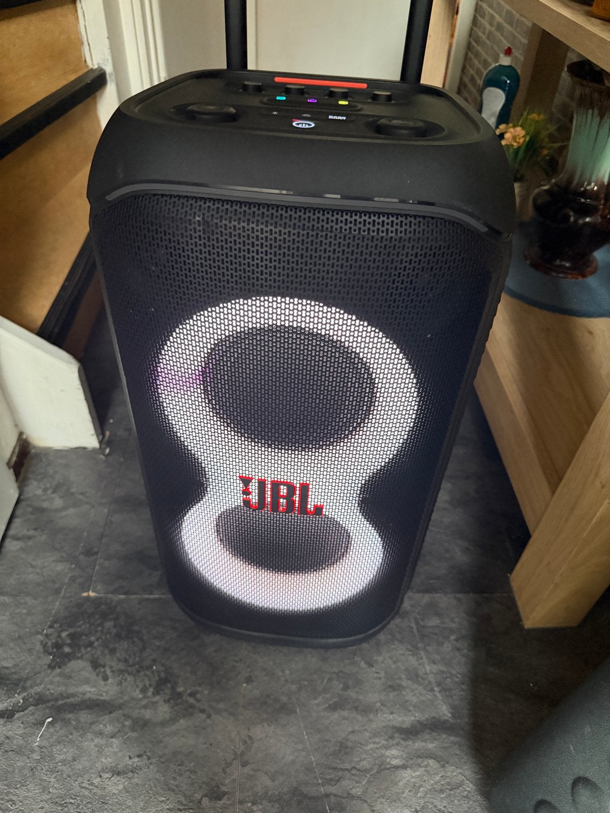 JBL PartyBox Stage 320 - Krachtige Party Speaker, Audio, Tv en Foto, Luidsprekers, 150 watt of meer, JBL, Party speaker, Ophalen of Verzenden
