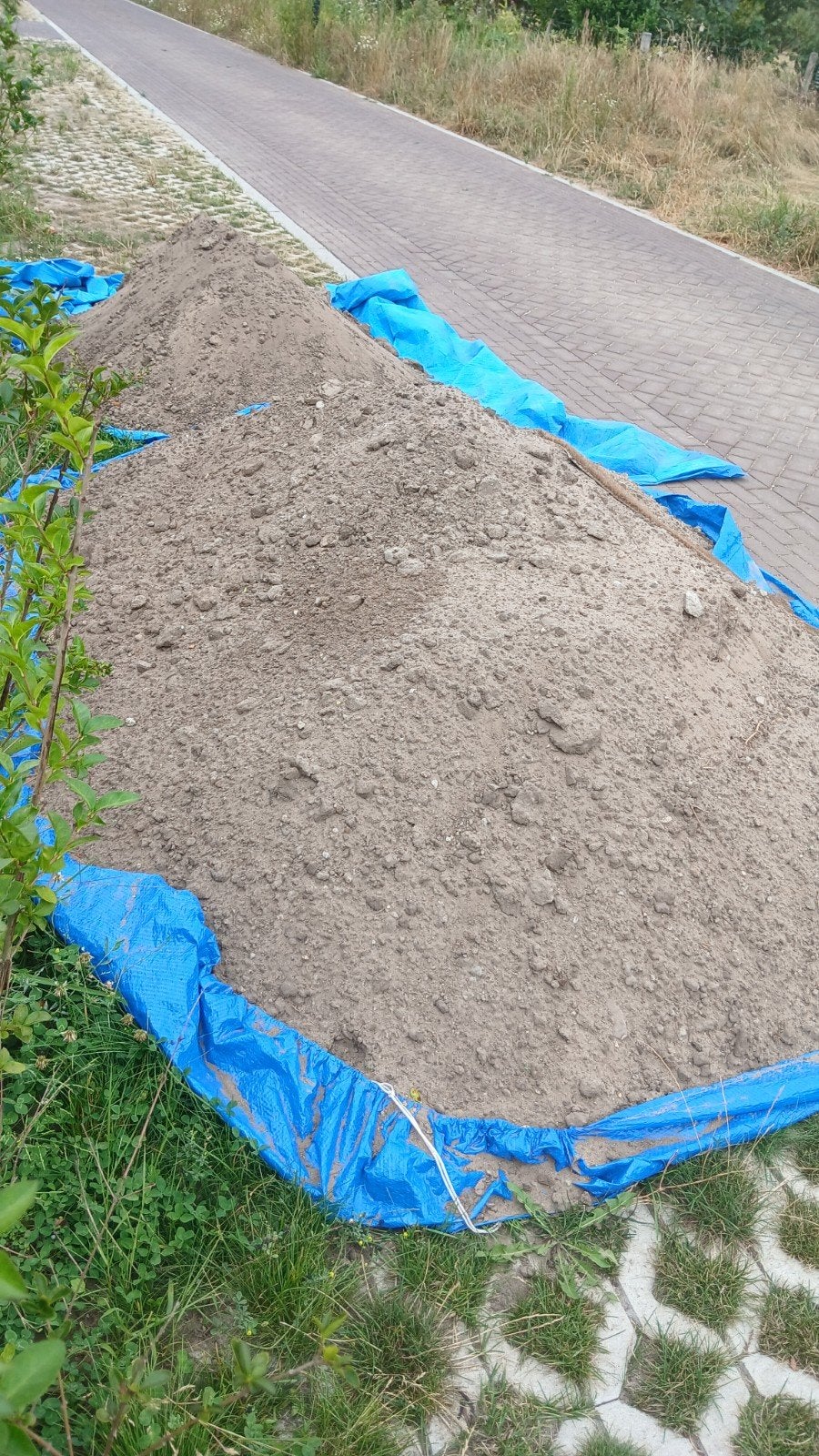 zwart zand, tuinaarde gratis, Tuin en Terras, Zand, Ophalen of Verzenden, Overige typen