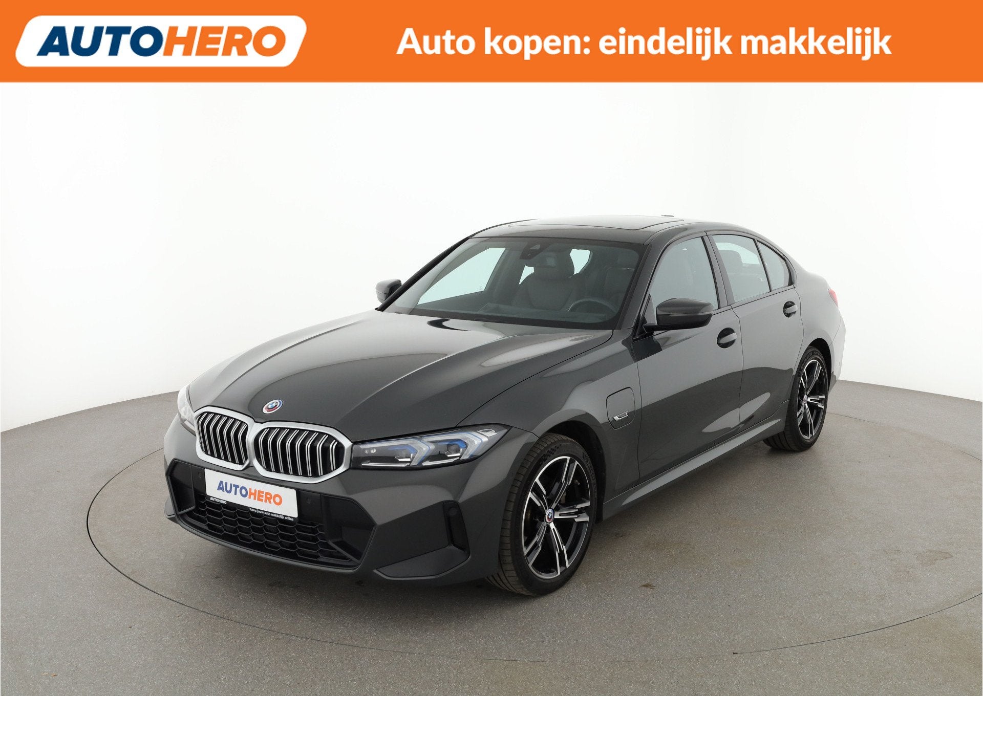 BMW 3-serie 330e xDrive BM27304 (bj 2022, automaat), Auto's, 1998 cc, Gebruikt, 4 cilinders, Met garantie (alle)