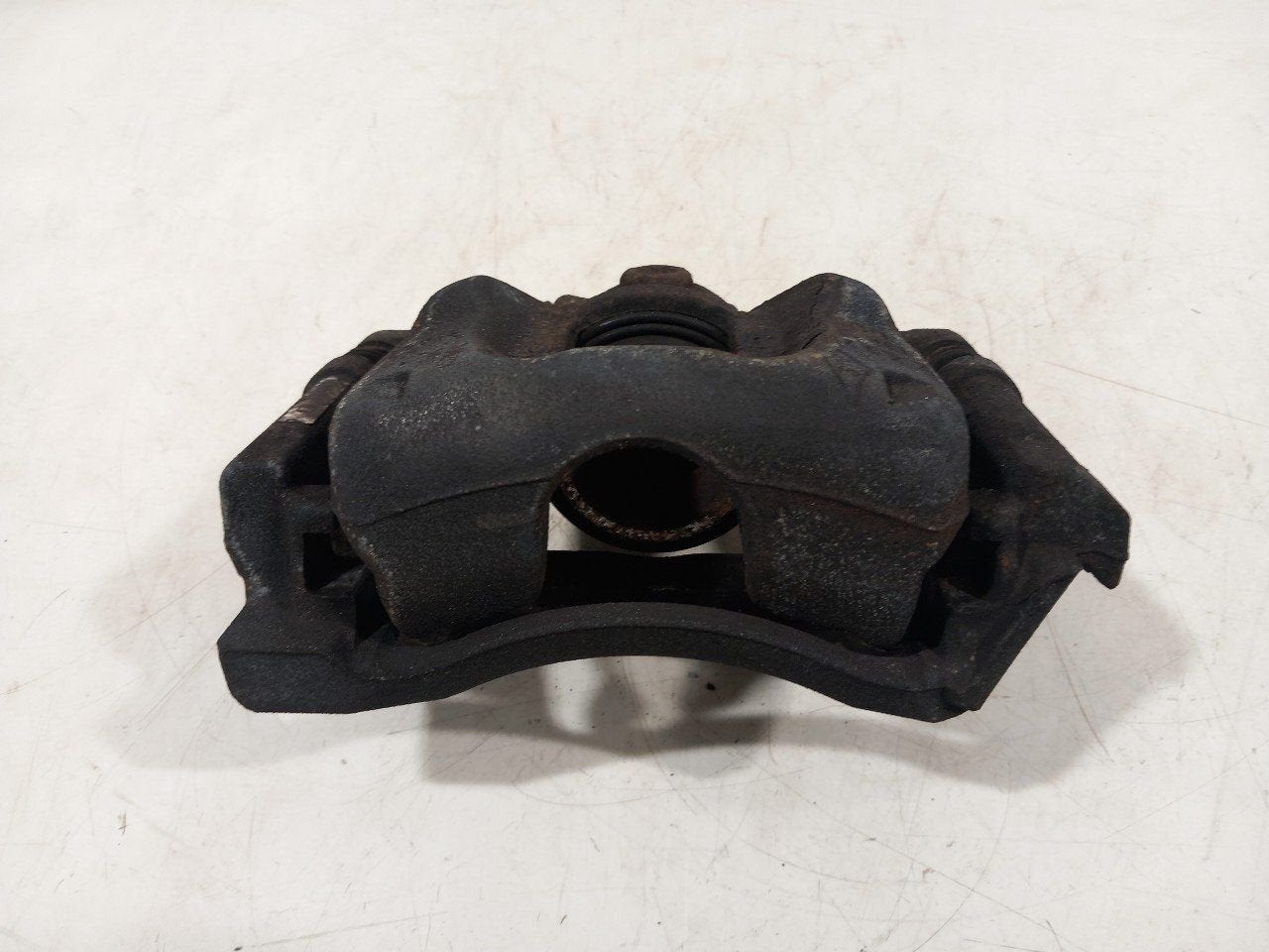Remklauw rechts voor Renault Trafic, Onderdelen@venauto.nl, Van der Ven Autorecycling B.V., Gebruikt, Ettenseweg 76, 4706 PB Roosendaal, The Netherlands