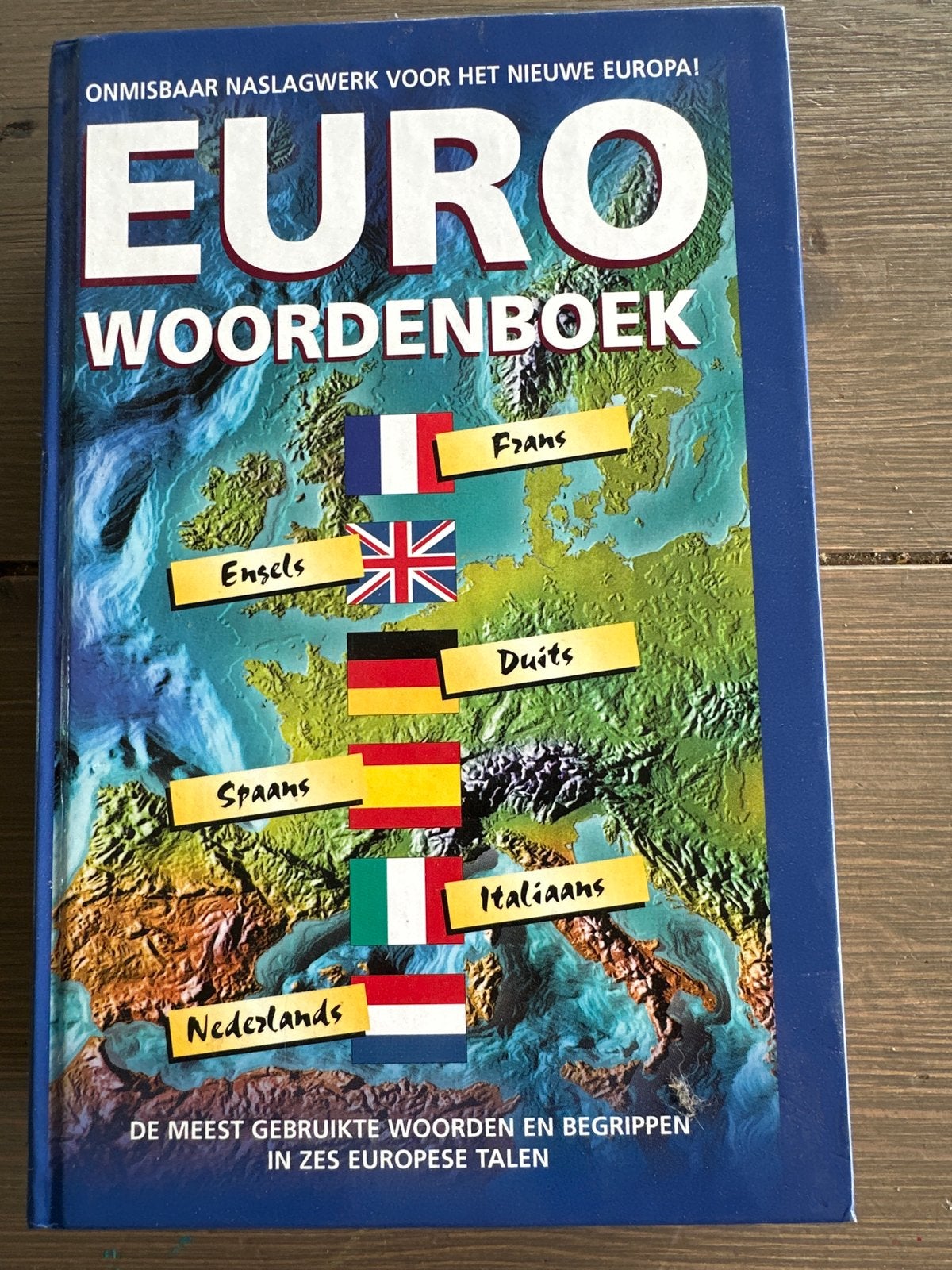 Euro Woordenboek - 6 Europese Talen, Boeken, Ophalen of Verzenden, Gelezen, Overige uitgevers, Nederlands