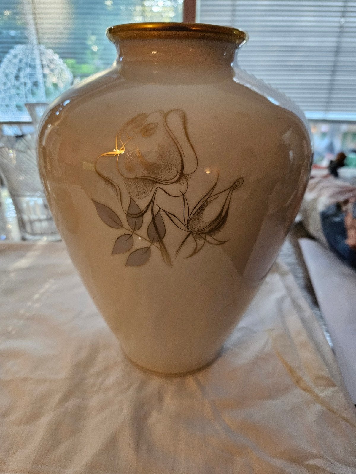 Vintage KPM Krister Germany vaas met rozen decoratie, Ophalen of Verzenden
